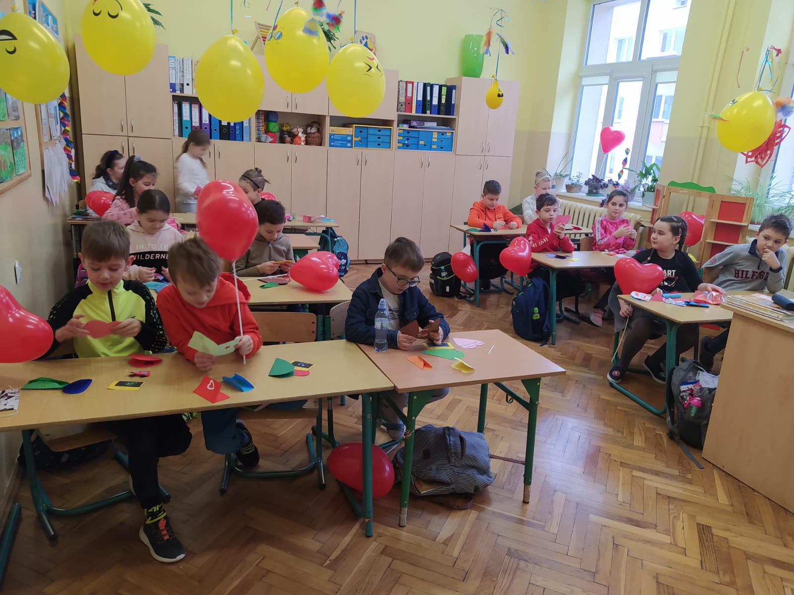 Walentynkowa lekcja życzliwości w klasie 2B